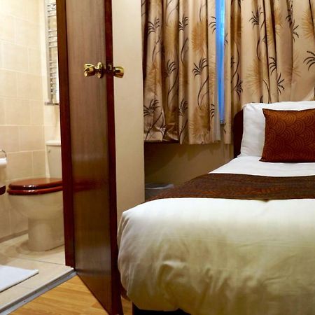 La Gaffe - Bed And Breakfast Лондон Екстериор снимка